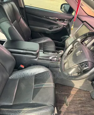 Toyota Crown 2013 Black