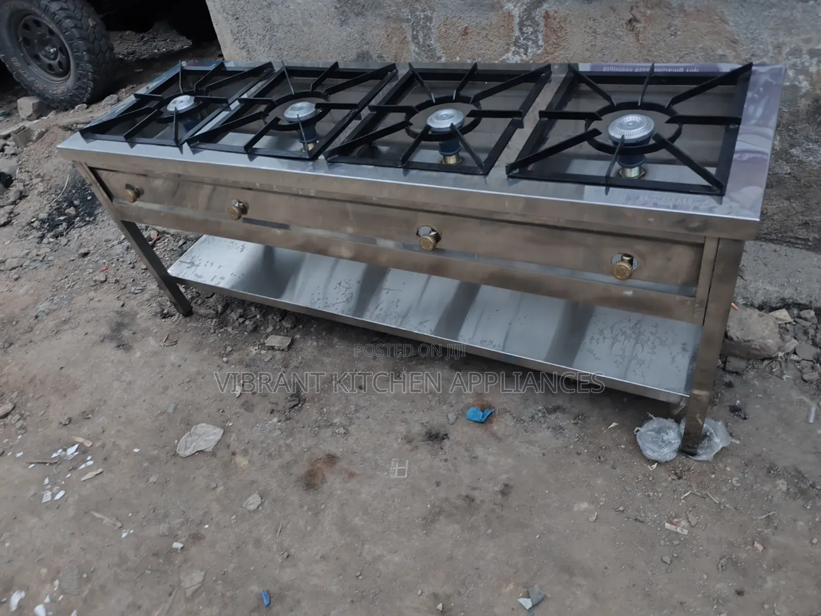 Four‐Burner Gas Cooker