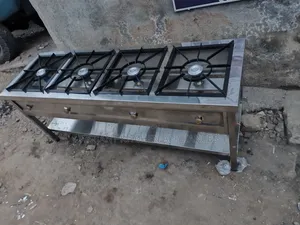 Four‐Burner Gas Cooker