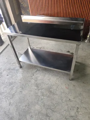 4 Feet Table