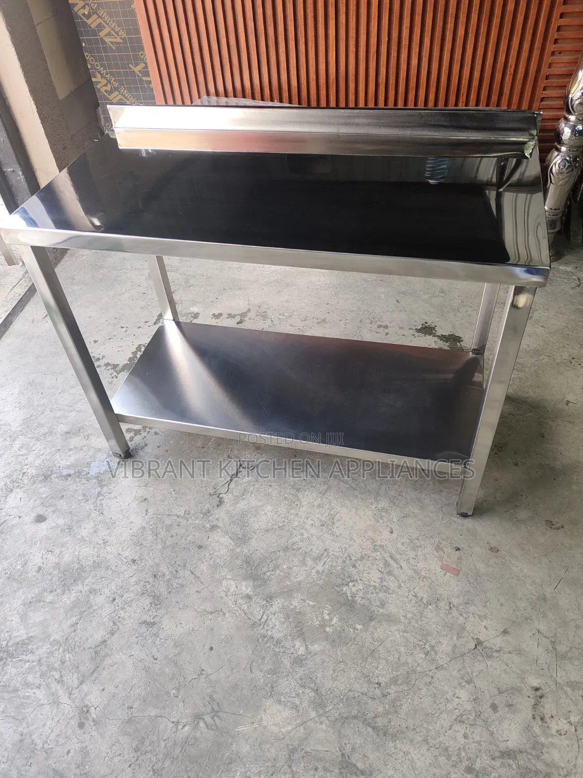4 Feet Table