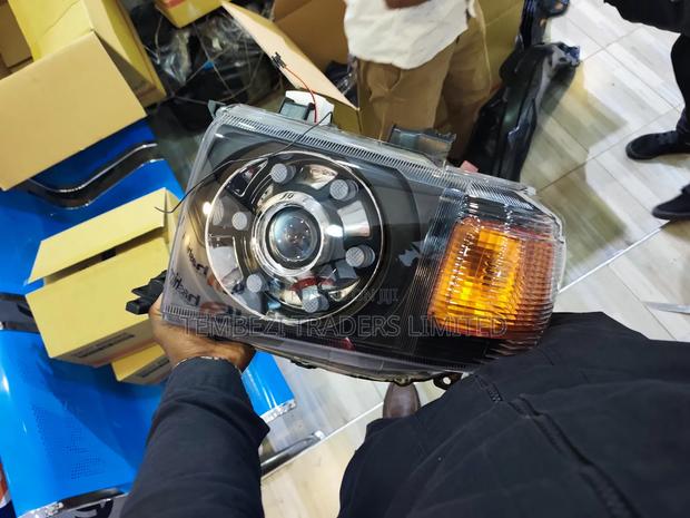 Led Headlamp/Headlight Landcruiser 79 - thumbnail 2