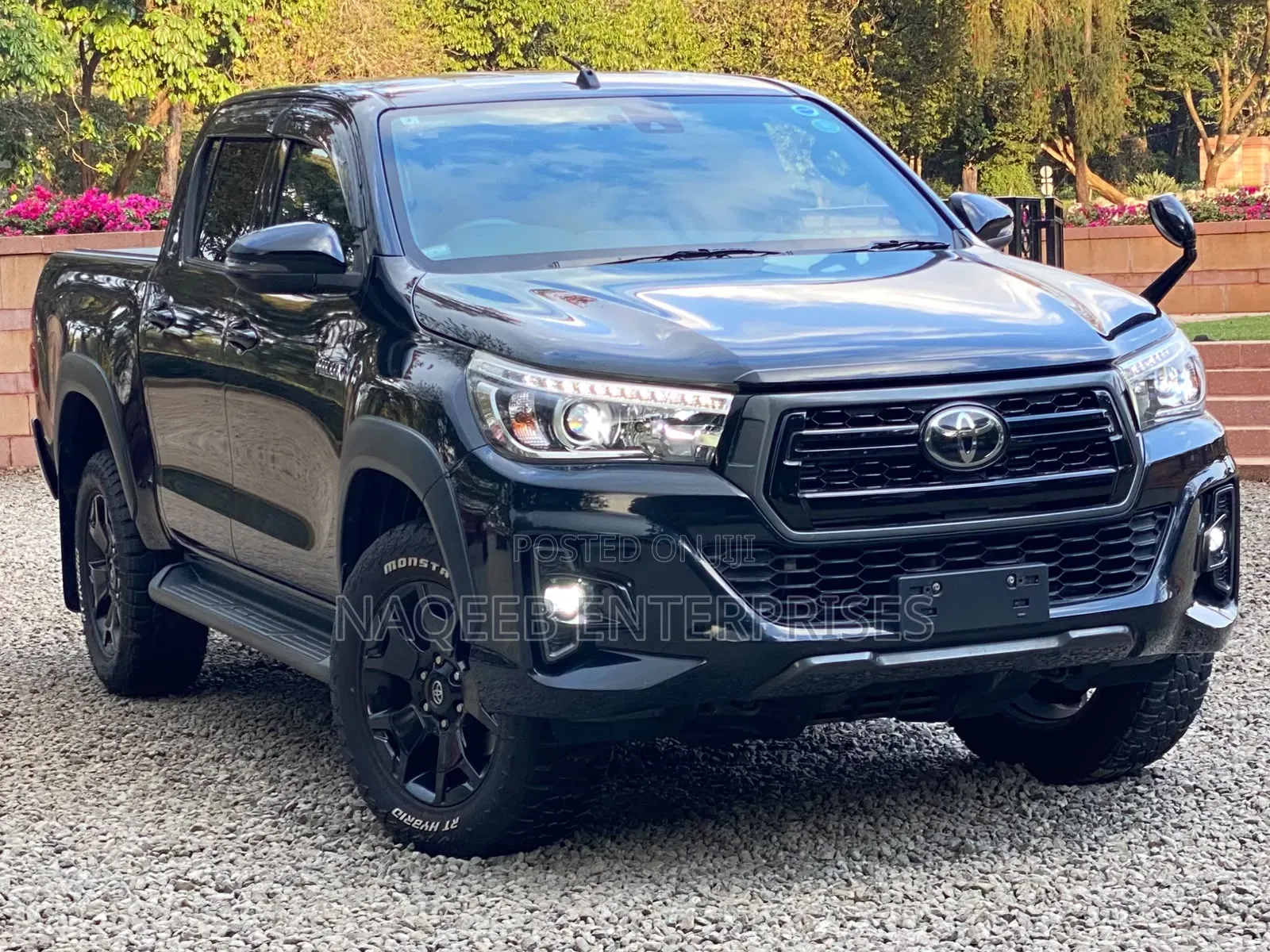 Toyota Hilux 2019 Black