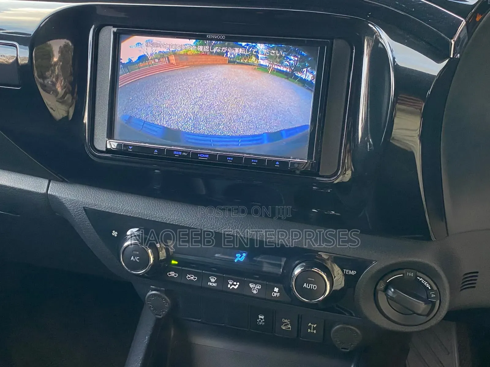 Toyota Hilux 2019 Black