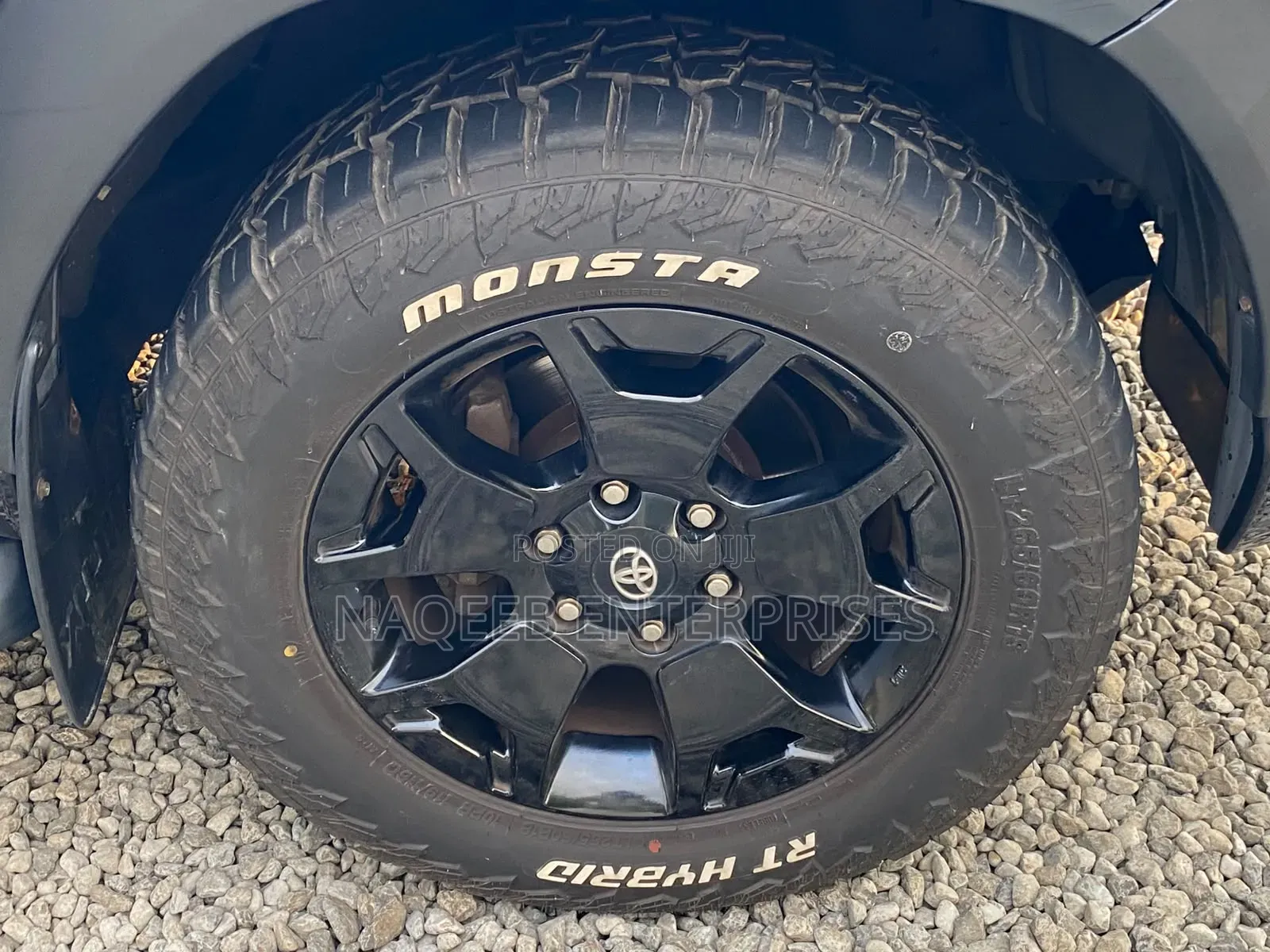 Toyota Hilux 2019 Black