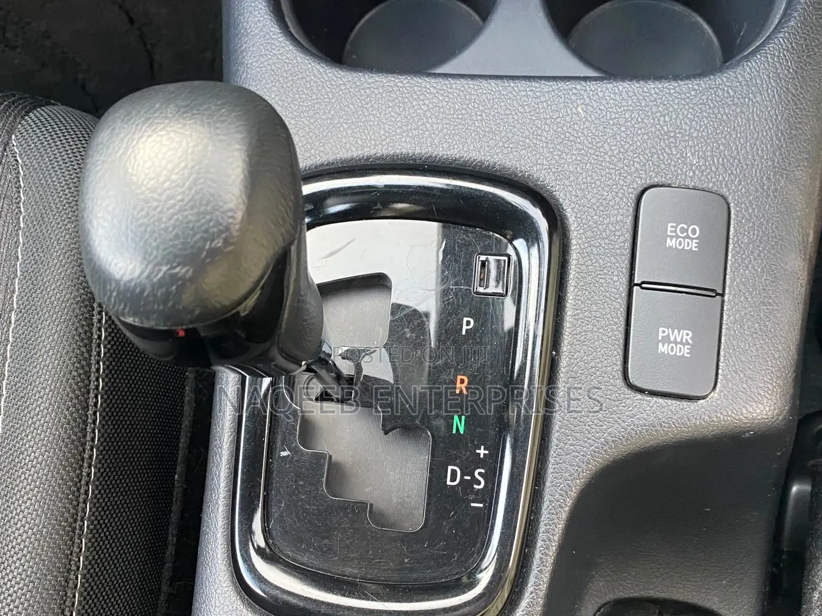 Toyota Hilux 2019 Black