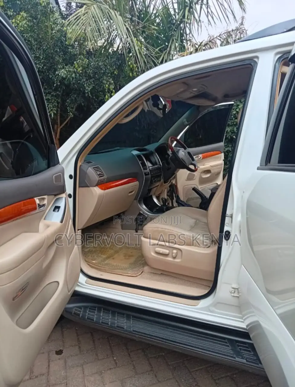 Toyota Land Cruiser Prado 2003 White