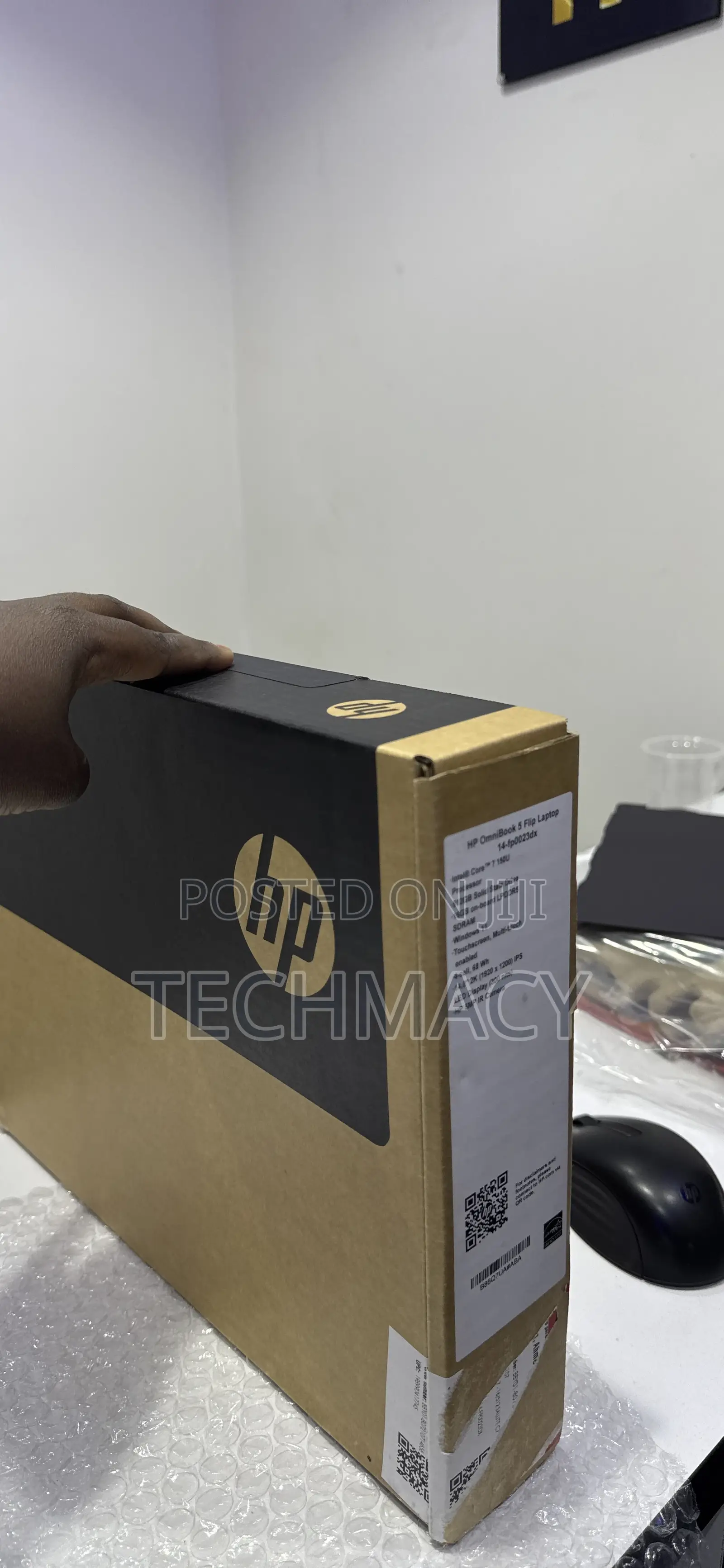 New Laptop HP OmniBook 5 Flip 14-fp0023dx 16GB Intel Core 7 SSD 512GB
