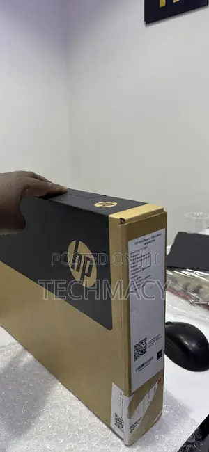 New Laptop HP OmniBook 5 Flip 14-fp0023dx 16GB Intel Core 7 SSD 512GB