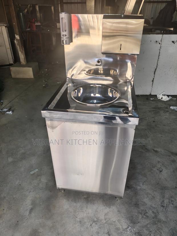 Freestanding Handwashing Sink - main view