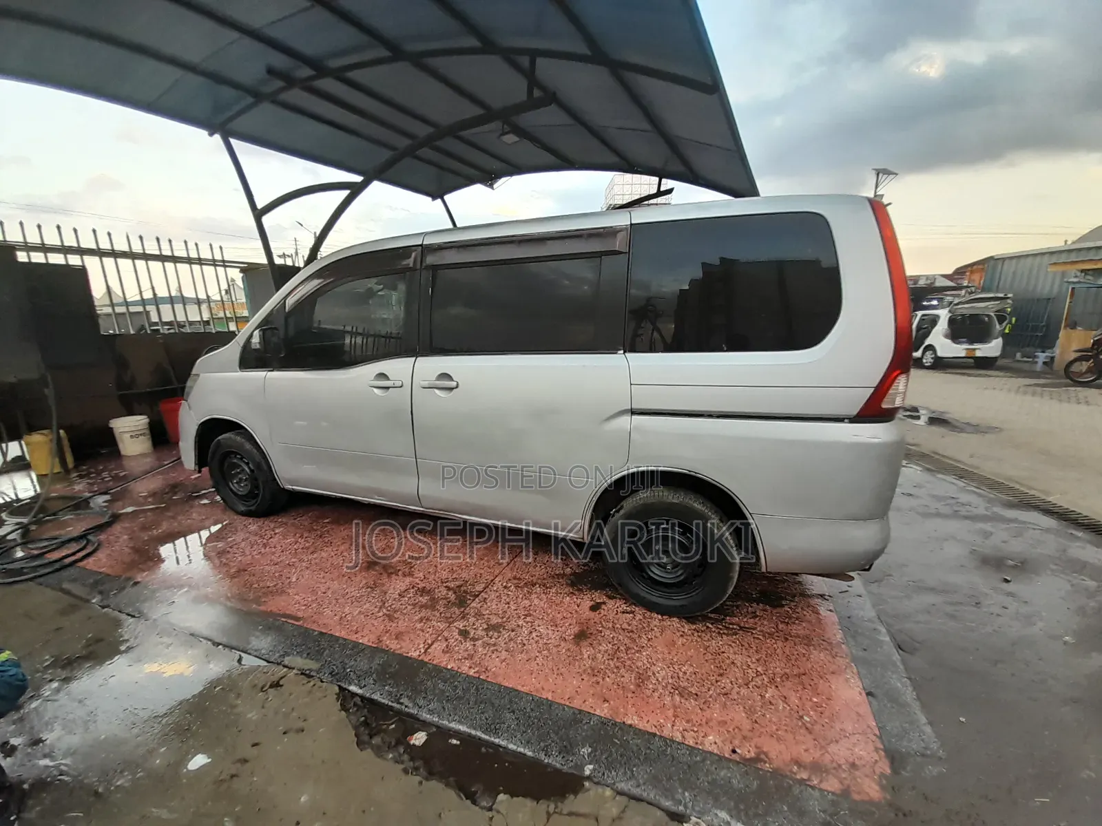 Nissan Serena 2008 Silver