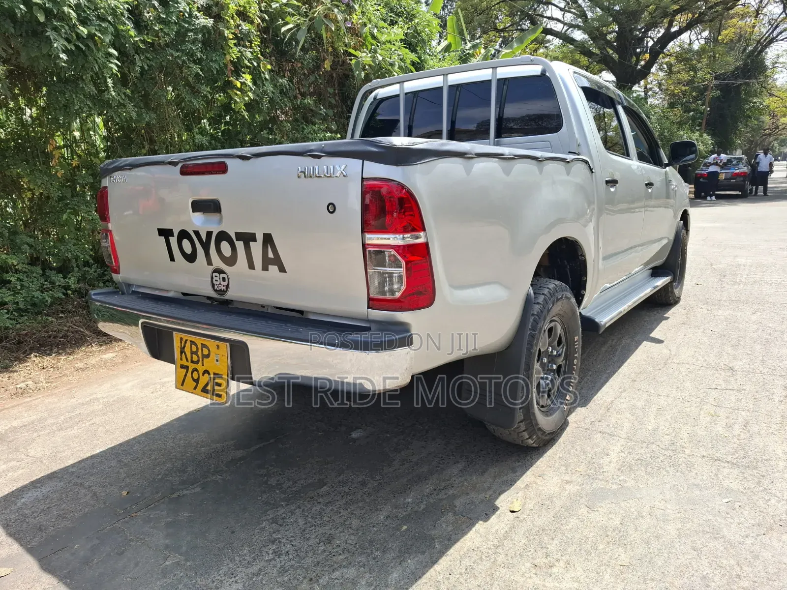 Toyota Hilux 2.5 D-4D 4X4 SRX 2011 Silver
