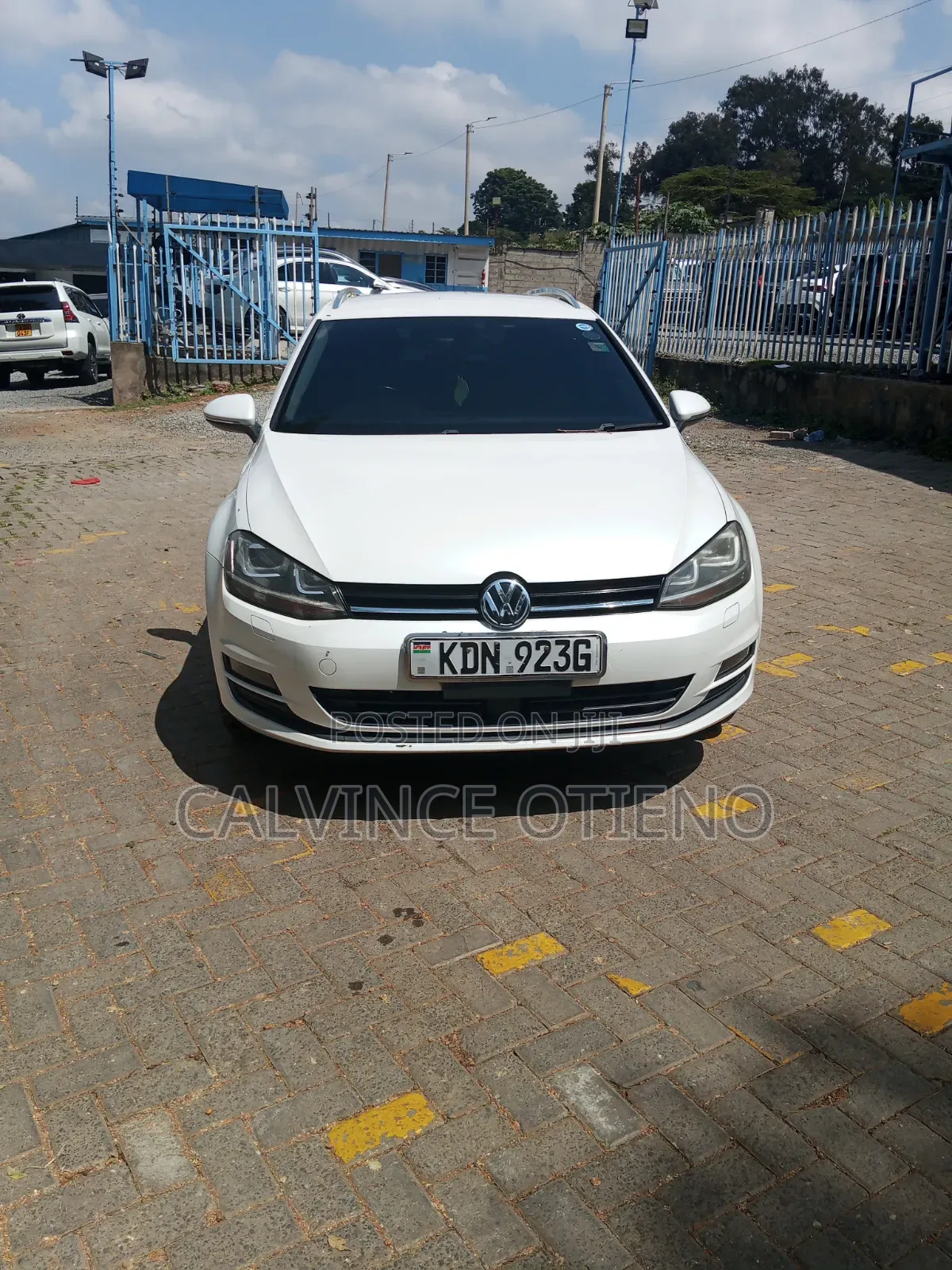 Volkswagen Golf 2016 White
