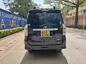Toyota Voxy 2011 Black
