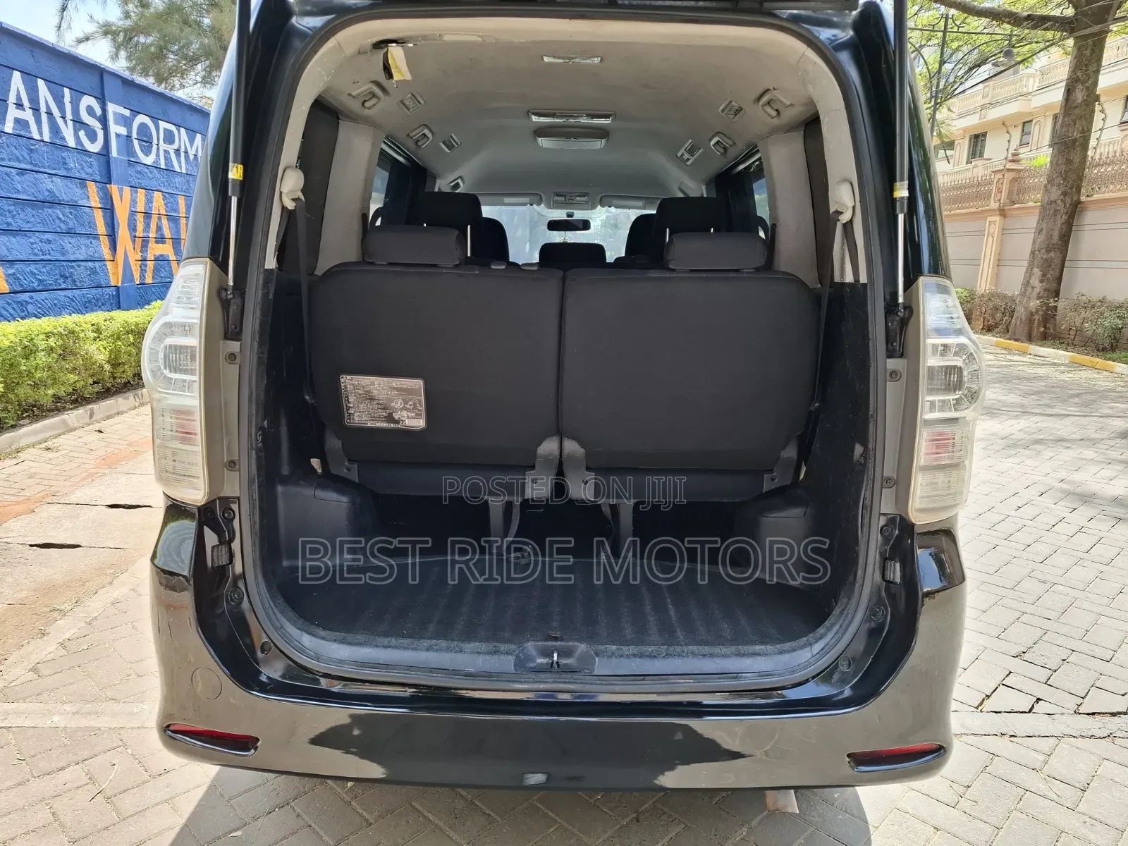 Toyota Voxy 2011 Black