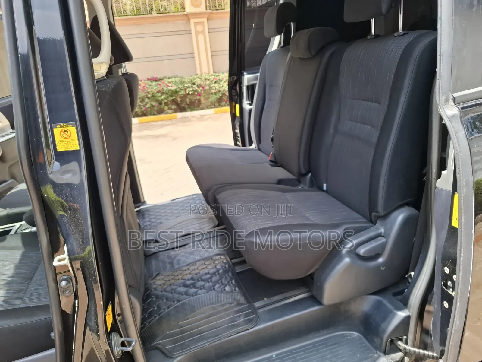 Toyota Voxy 2011 Black