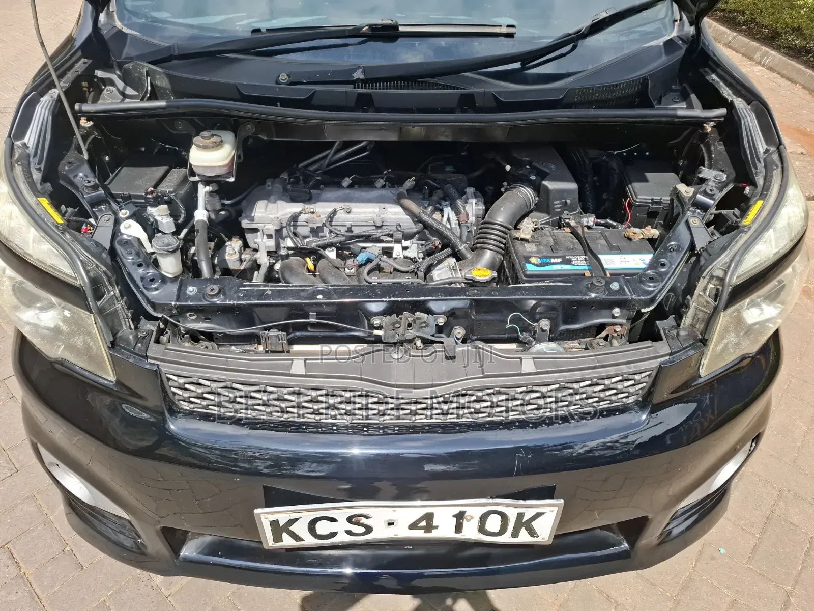 Toyota Voxy 2011 Black