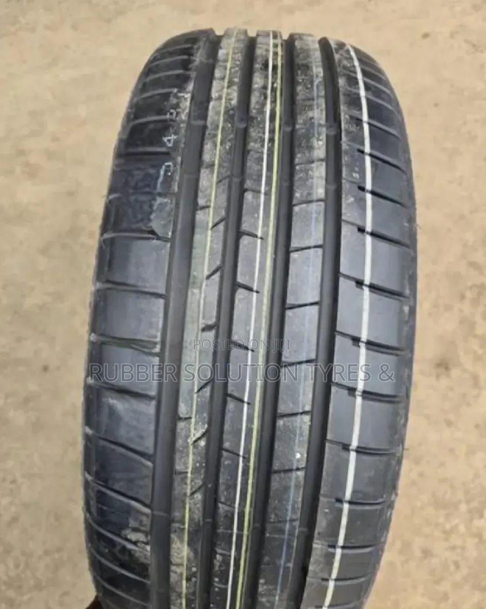 235 /55 R18 Bridgestone Tyres 100w Alenza 001