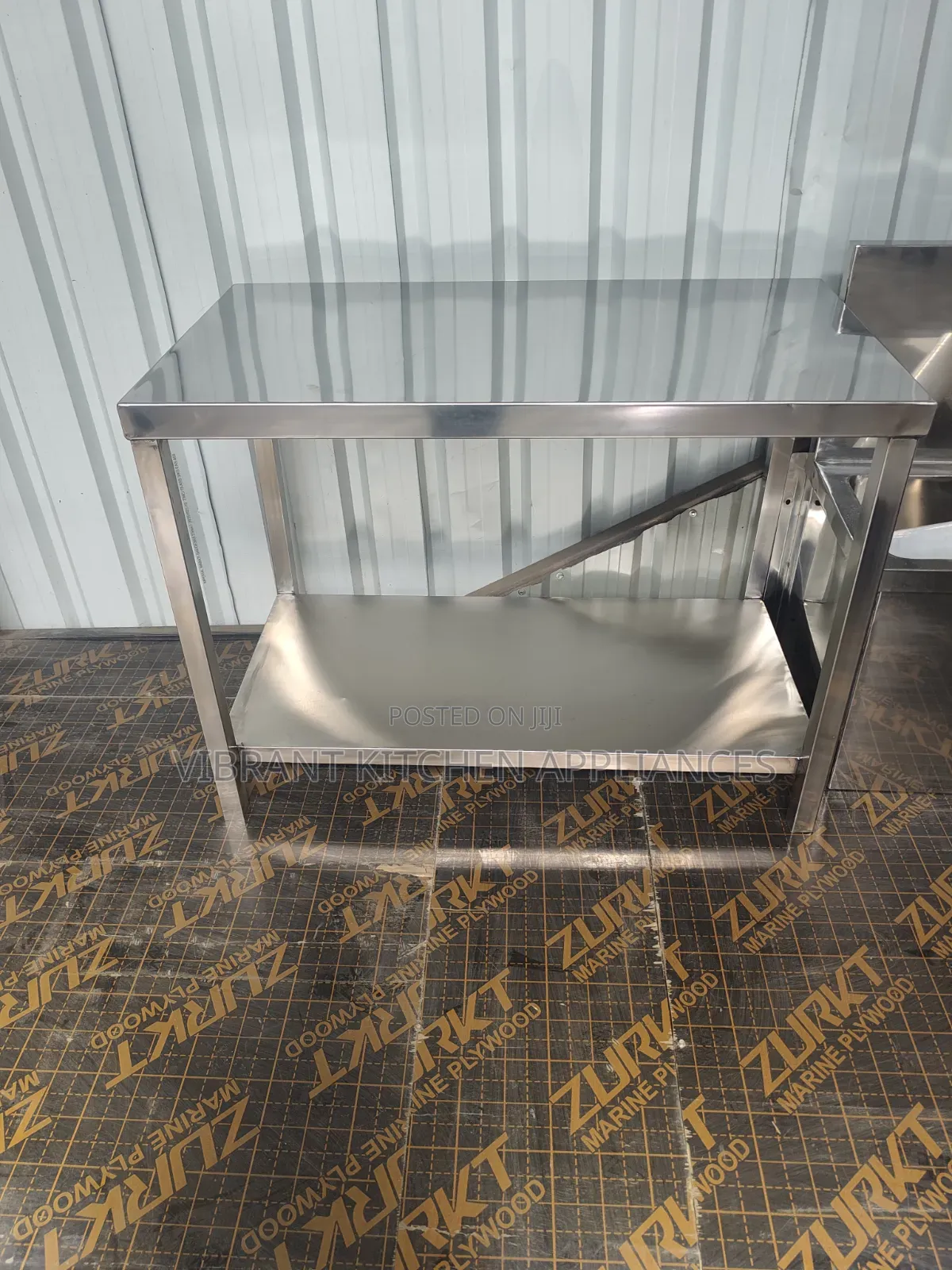 Highland 4 Feet Stainless Steel