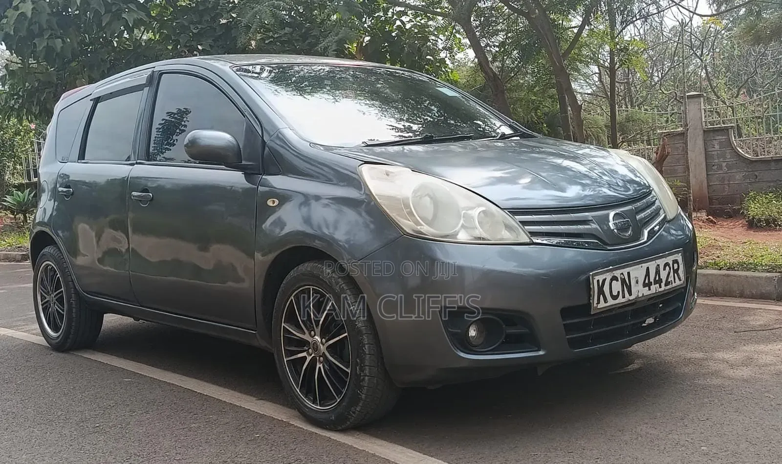 Nissan Note 2010 Gray