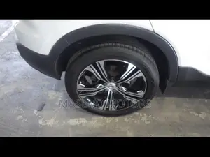 Volvo XC40 2019 Pearl