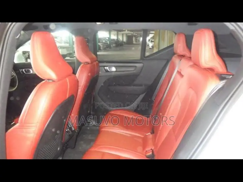 Volvo XC40 2019 Pearl