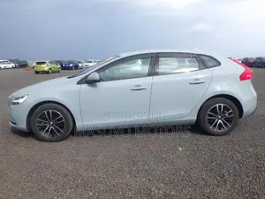 Volvo V40 2019 Blue