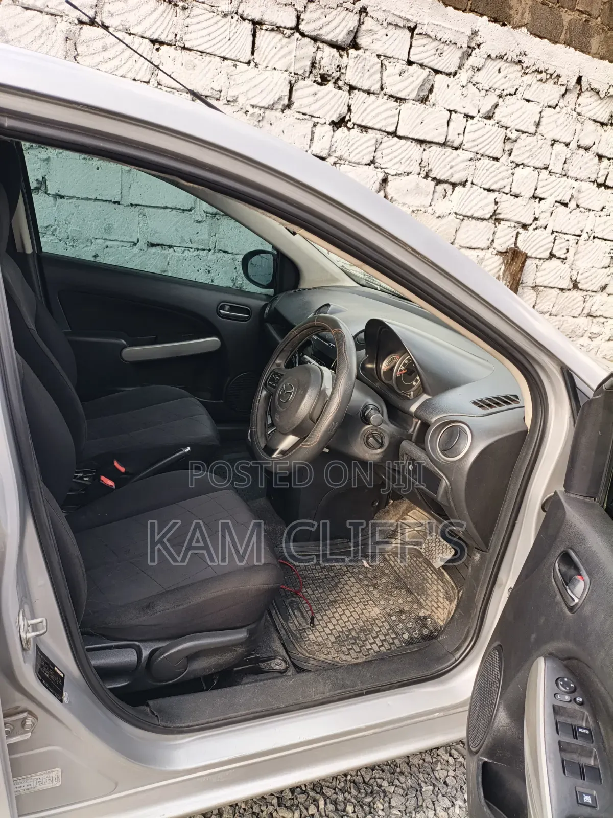 Mazda Demio 2012 Silver