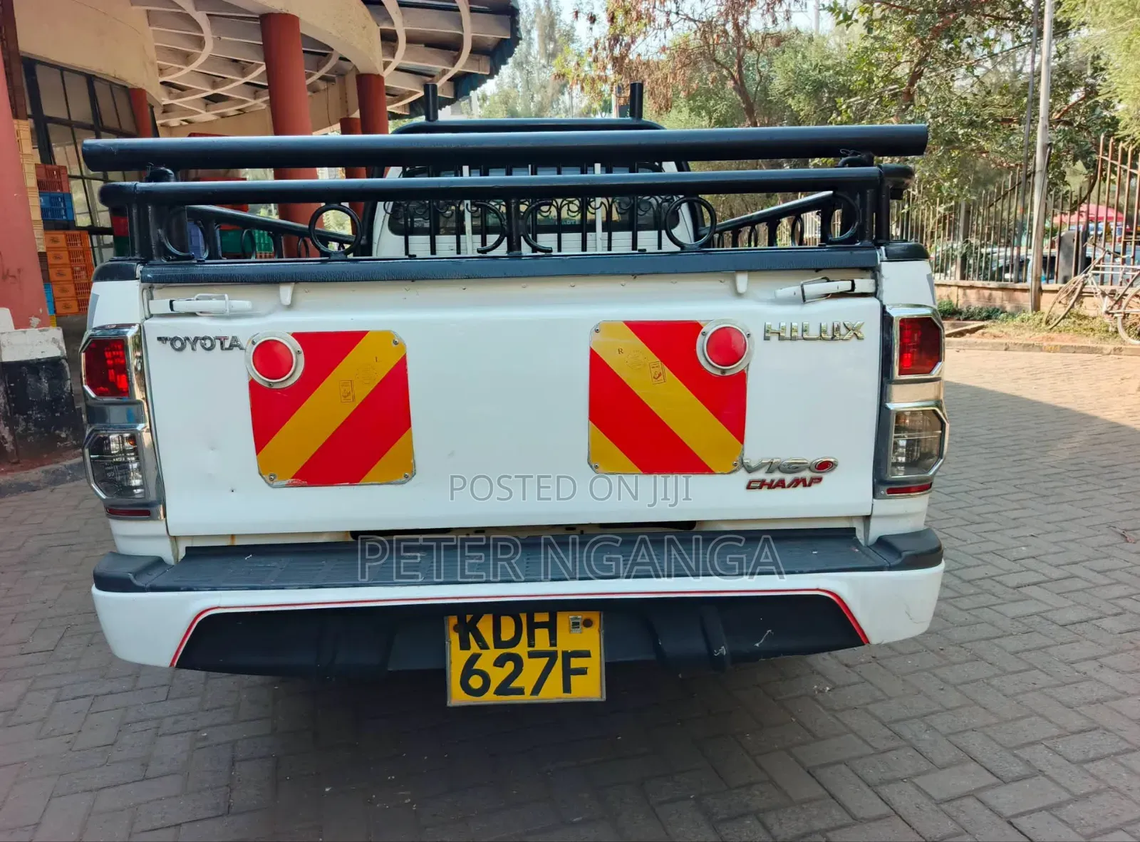 Toyota Hilux 2015 Off white