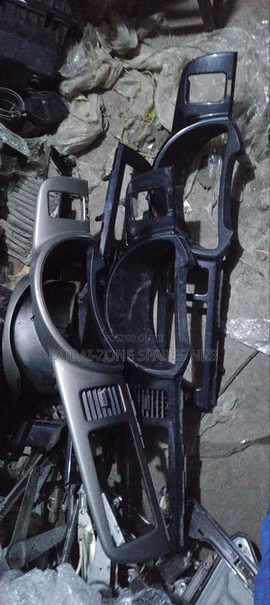 Toyota Wish 2003-2007 Maica.