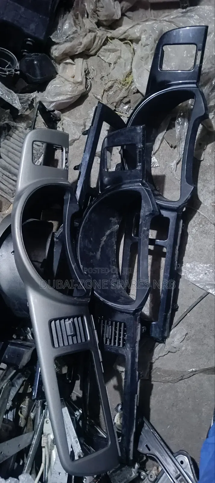 Toyota Wish 2003-2007 Maica.