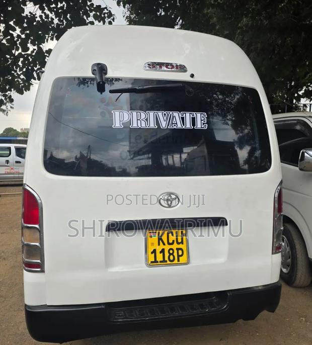 Toyota HiAce 2012 White - thumbnail 2