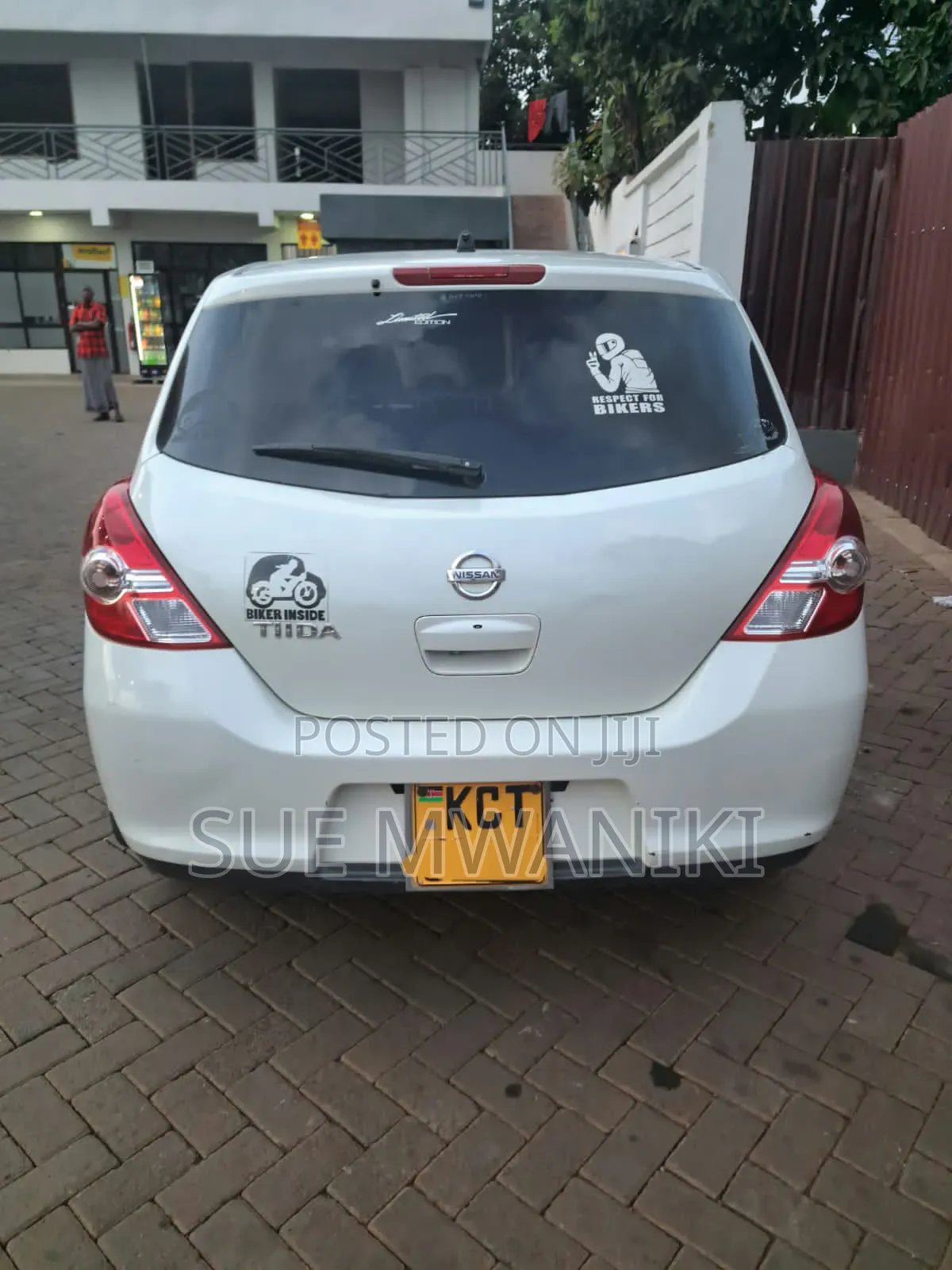 Nissan Tiida 2011 White
