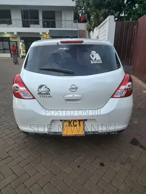 Nissan Tiida 2011 White
