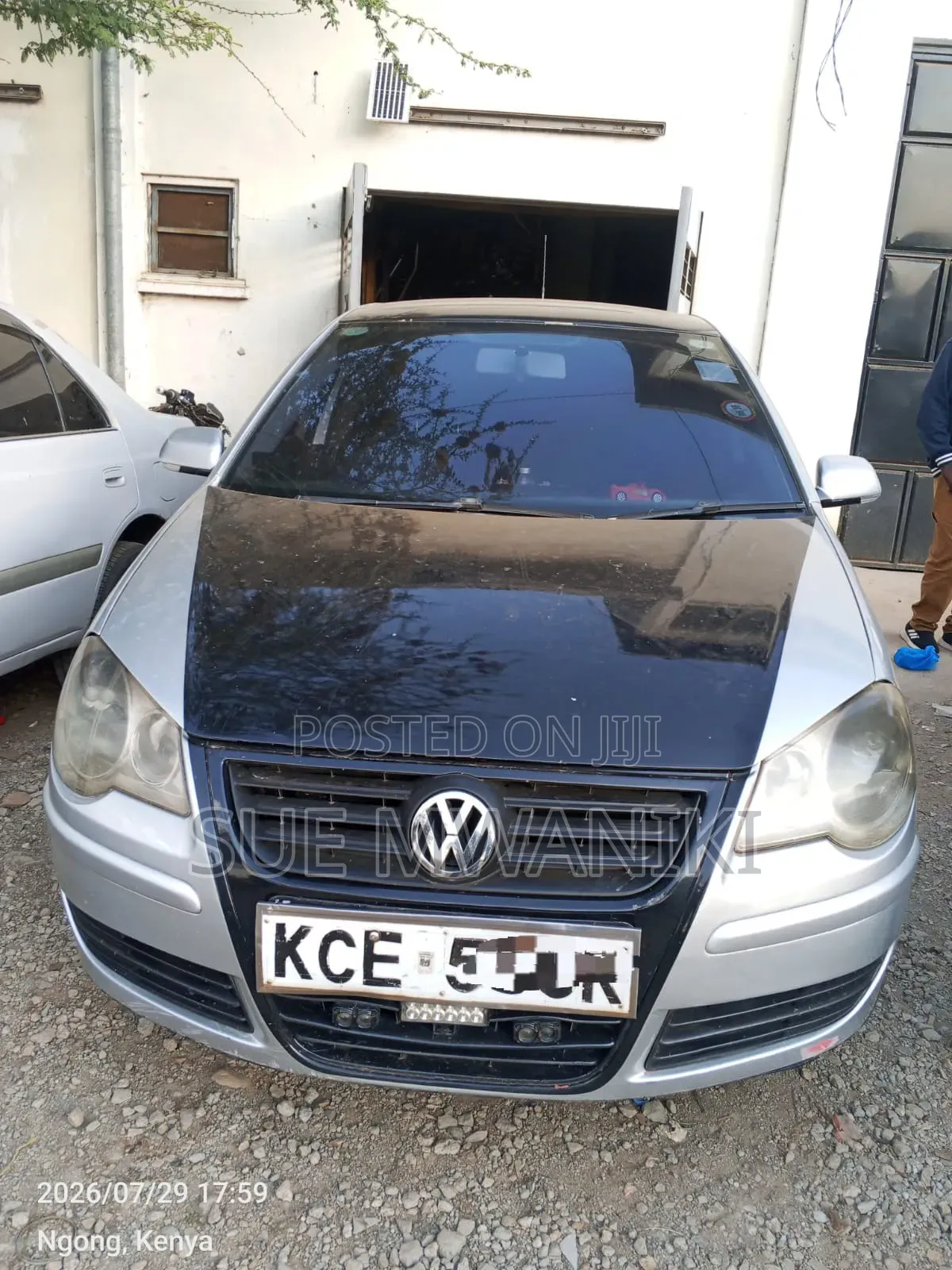 Volkswagen Polo 2010 White