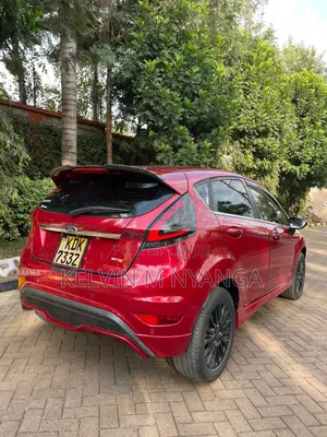 Ford Fiesta 2015 Red