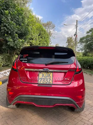 Ford Fiesta 2015 Red