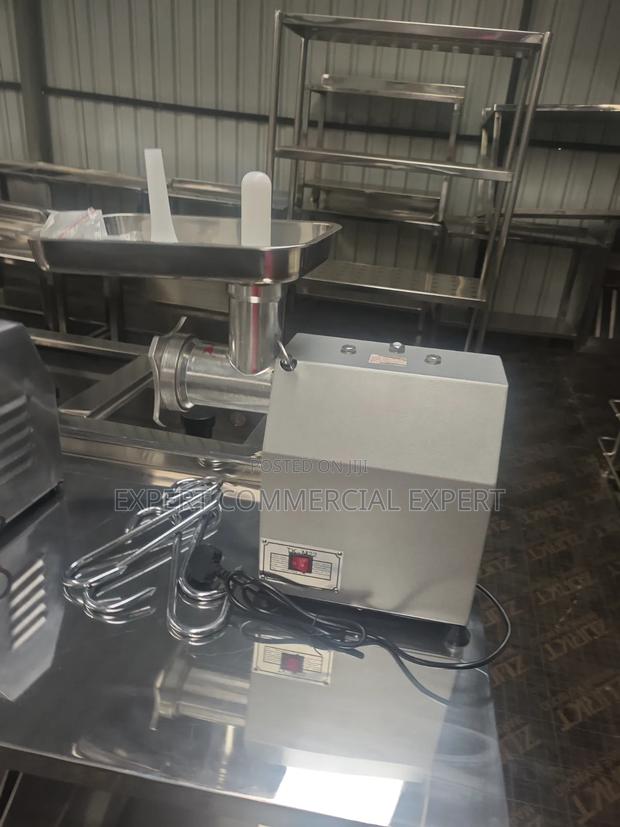 Size 22 Meat Mincer - main view