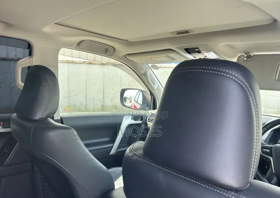 Toyota Land Cruiser Prado 2019 Red