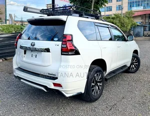 Toyota Land Cruiser Prado 2.7 2019 White