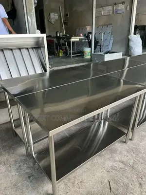 6 Ft Long Working Table