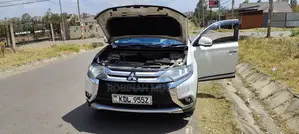 Mitsubishi Outlander SEL AWC 2016 White