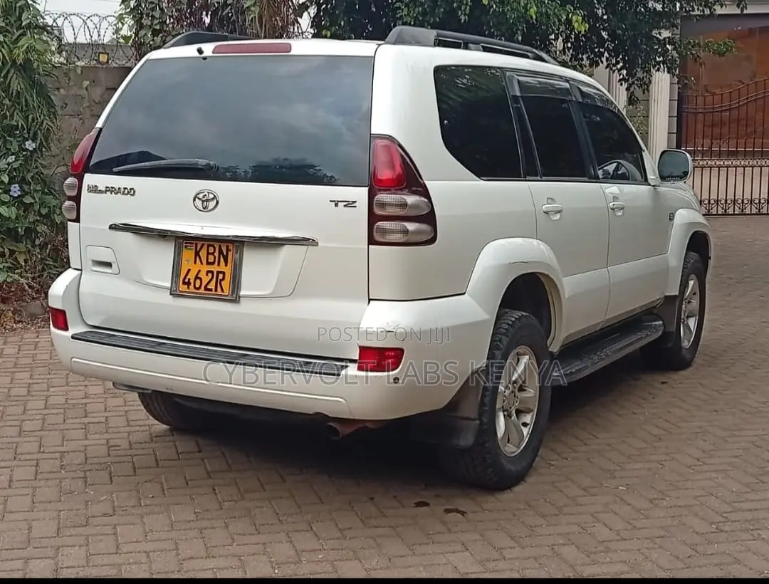 Toyota Land Cruiser Prado 2003 White