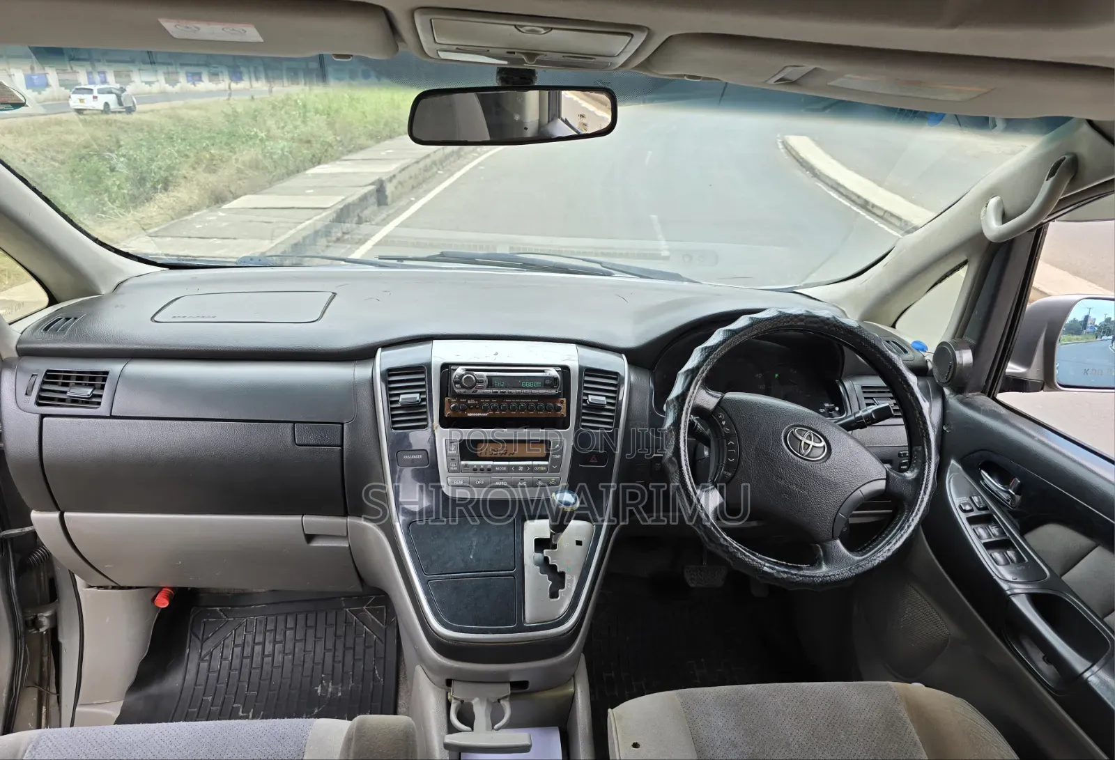 Toyota Alphard 2005 Silver