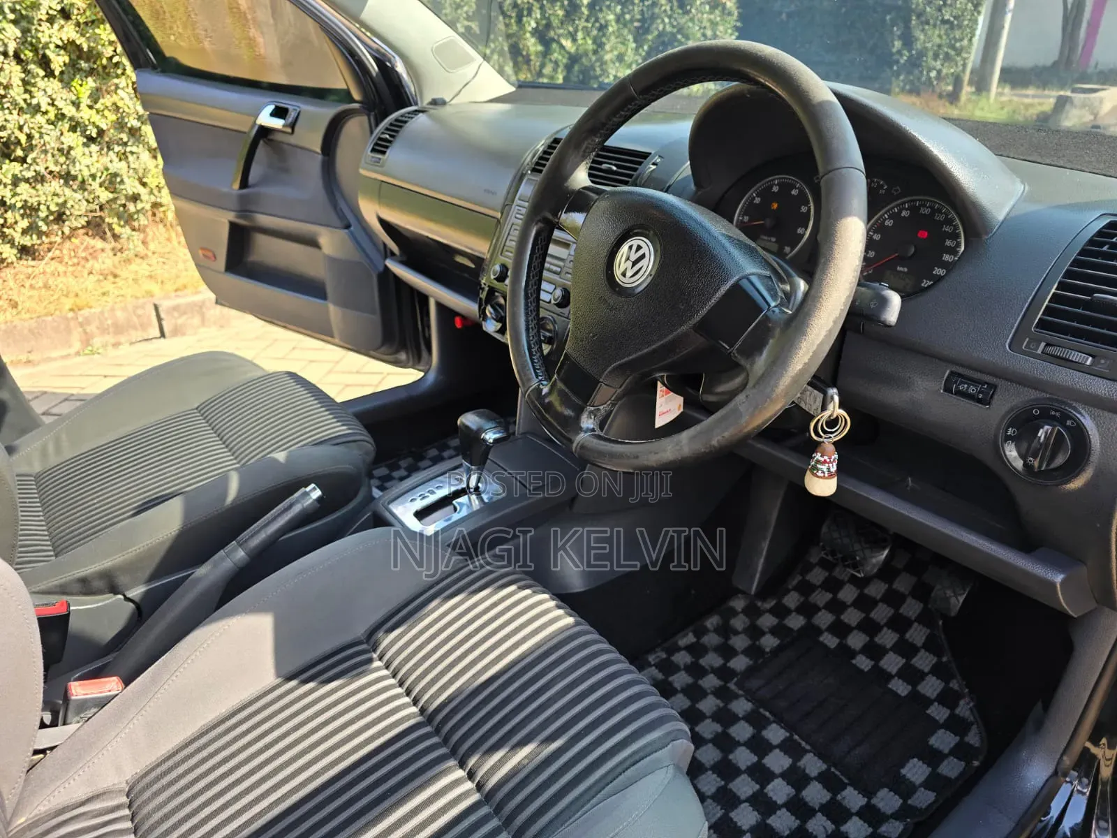 Volkswagen Polo 2009 Black