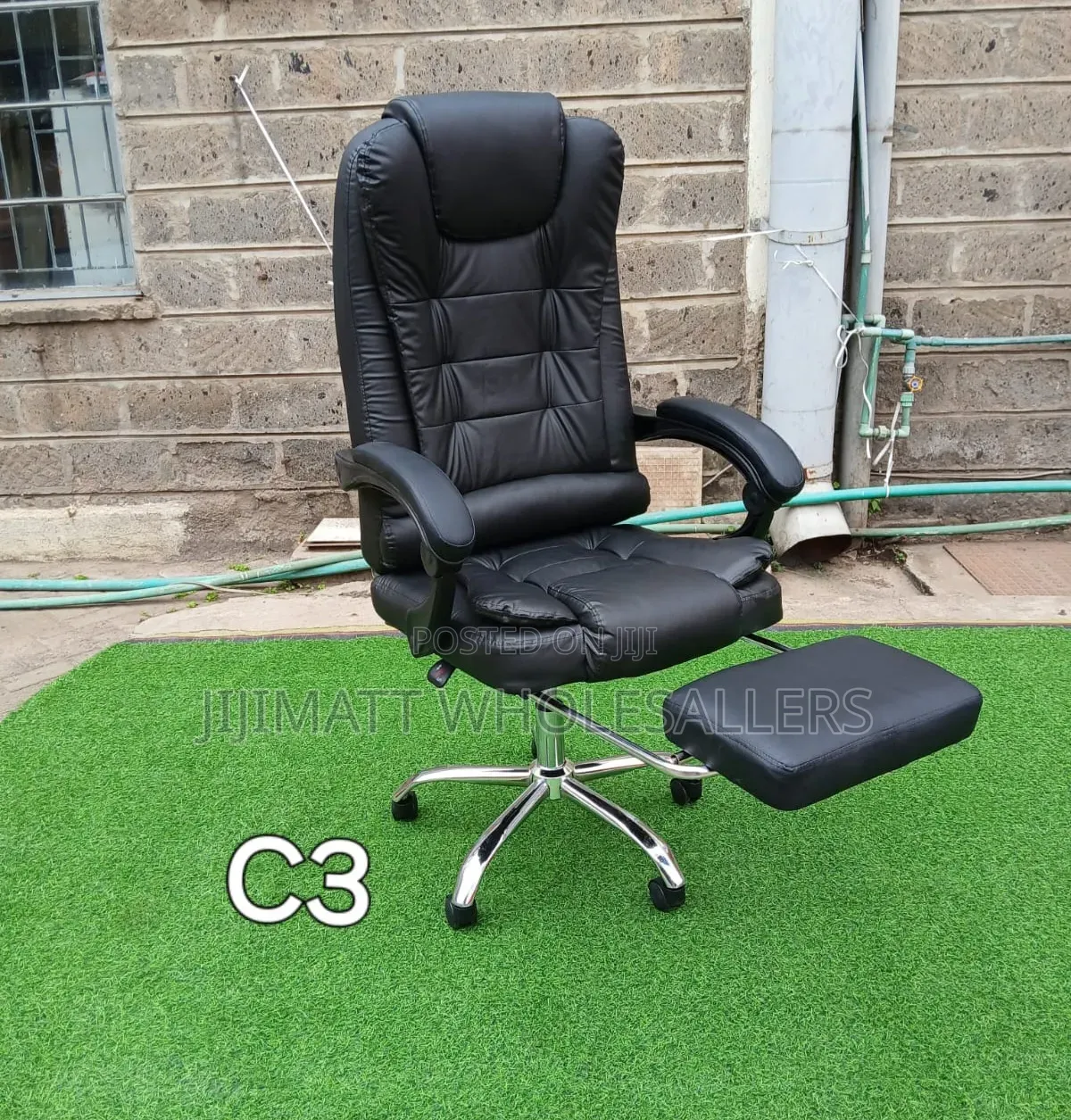 Managerial Boss Executive Office Chair With Foot Rest