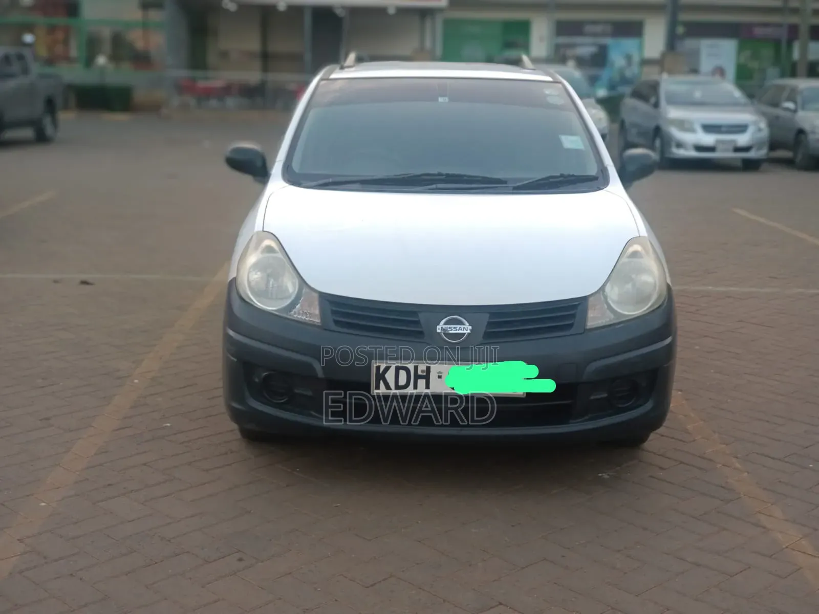Nissan Advan 2014 White