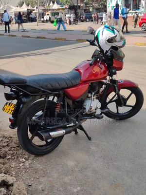 Bajaj Boxer 150 UG 2021 Red