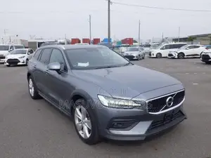Volvo V60 2019 Gray