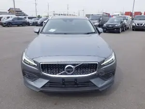 Volvo V60 2019 Gray